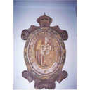 Escudo de la. Escuela Normal, tallado en madera noble, probablemente en 1915