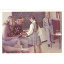 Zoltan Dienes con maestros y un alumna